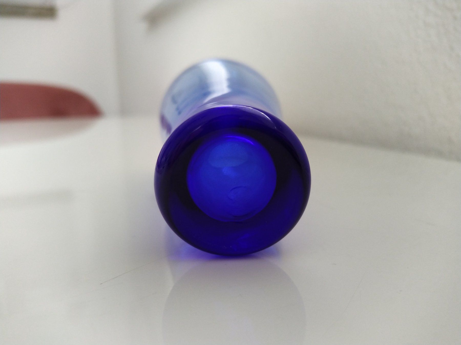 Vasen & Gefässe: kleine, blaue Vase aus Glas – Gebraucht aus Triesen von stephanieschurti 3