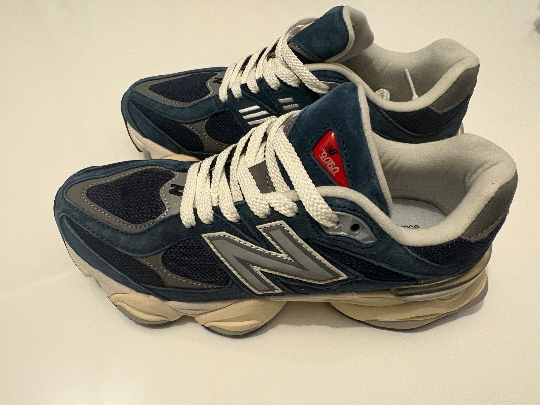 New Balance Chaussures hommes: NB – Neuf (Voir description) à Lausanne par okb_m97q