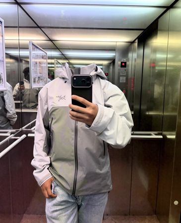Arcteryx Beta AR (Herren Grösse M) Weiss/Grau