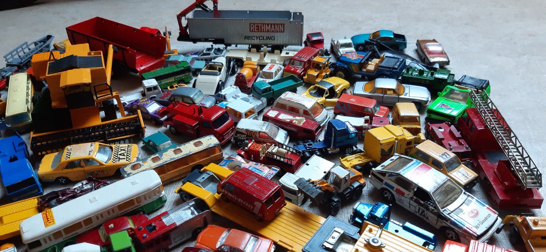 Giocattoli: Grosse, wunderschöne Blechauto-Sammlung ! – Usato da Neuheim venduto da Tidola 7
