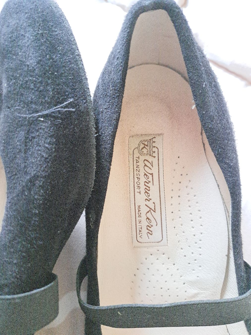 Scarpe da donna: Tanzschuhe Wildleder Gr. 39 Werner Kern – Usato da Zufikon venduto da Dysundas 2