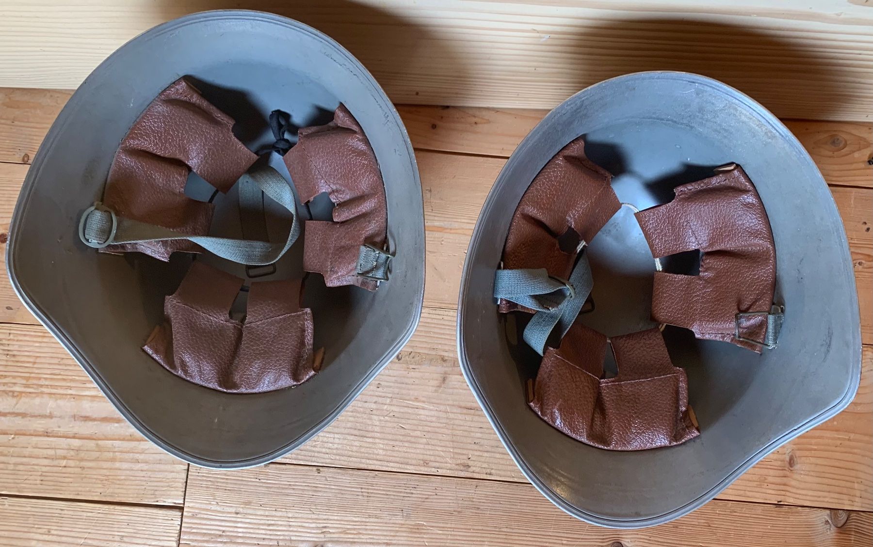 Schweizer Armee Uniformi & Effetti personali: 2 Helme vom Zivilschutz – Usato da Goldingen venduto da Bergler012 5