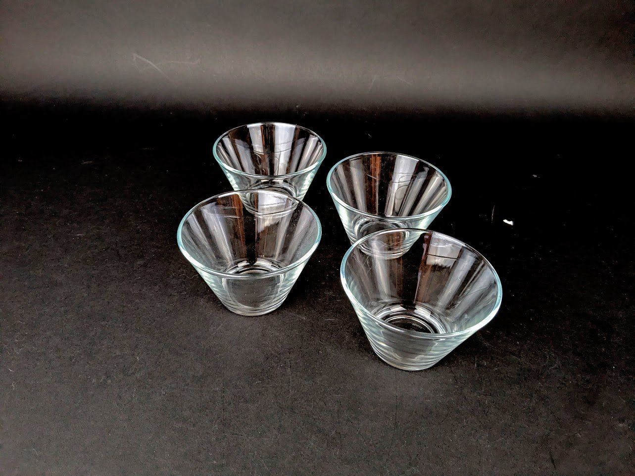Ciotole: Kleine Dessertschalen 8er Set – Usato da Thun venduto da Restwert_Thun