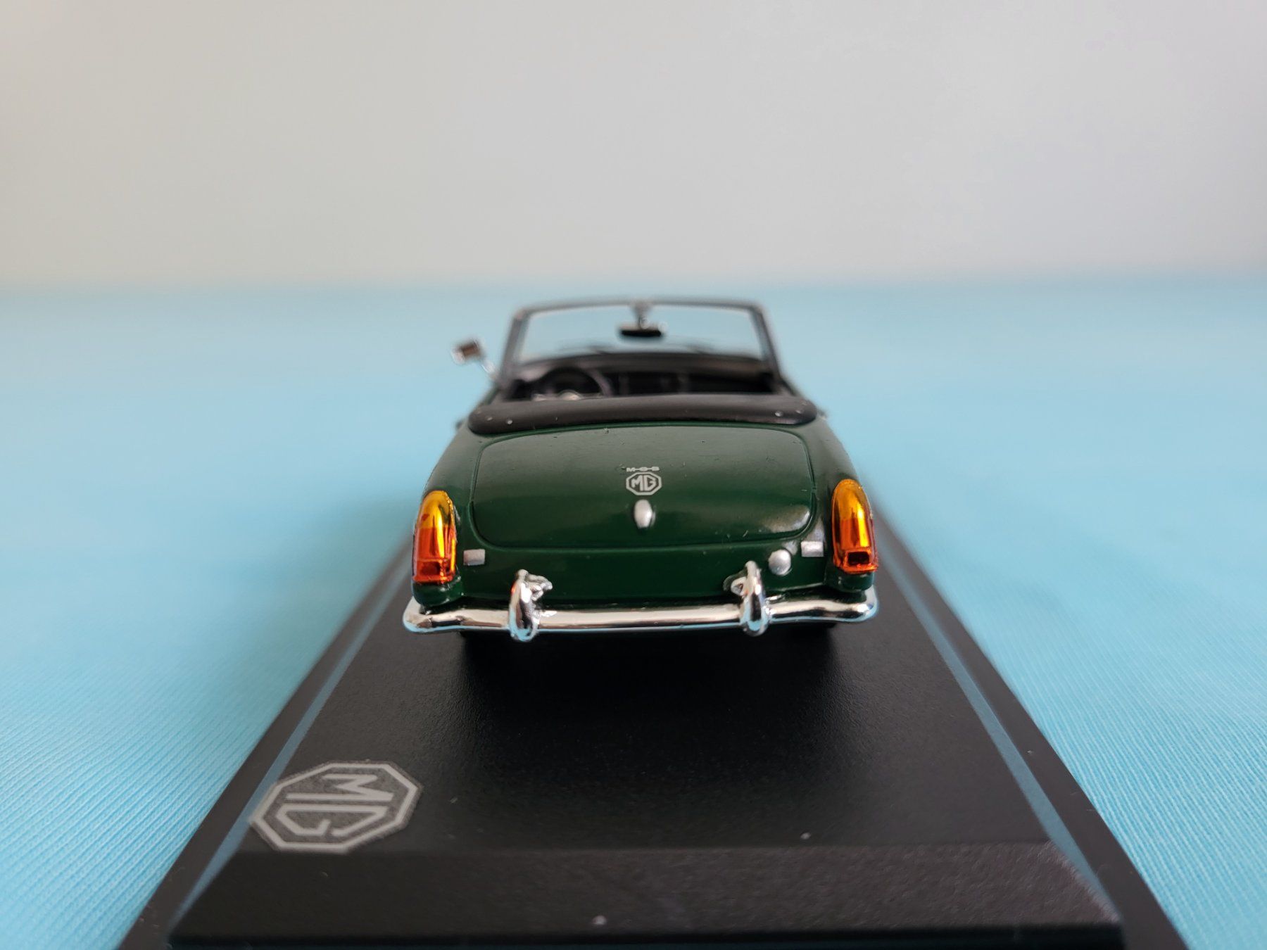 MG Modellautos: MG B, British Racing Green – Neu (gemäss Beschreibung) aus Glattbrugg von PhilKrill 4