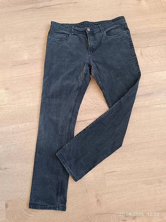 Schwarze Jeans