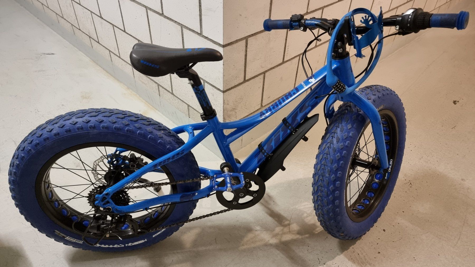Bixs Biciclette: Kinder Velo Bixs Chubby, Blau 24" – Usato da Grosshöchstetten venduto da preisvoyeur 1