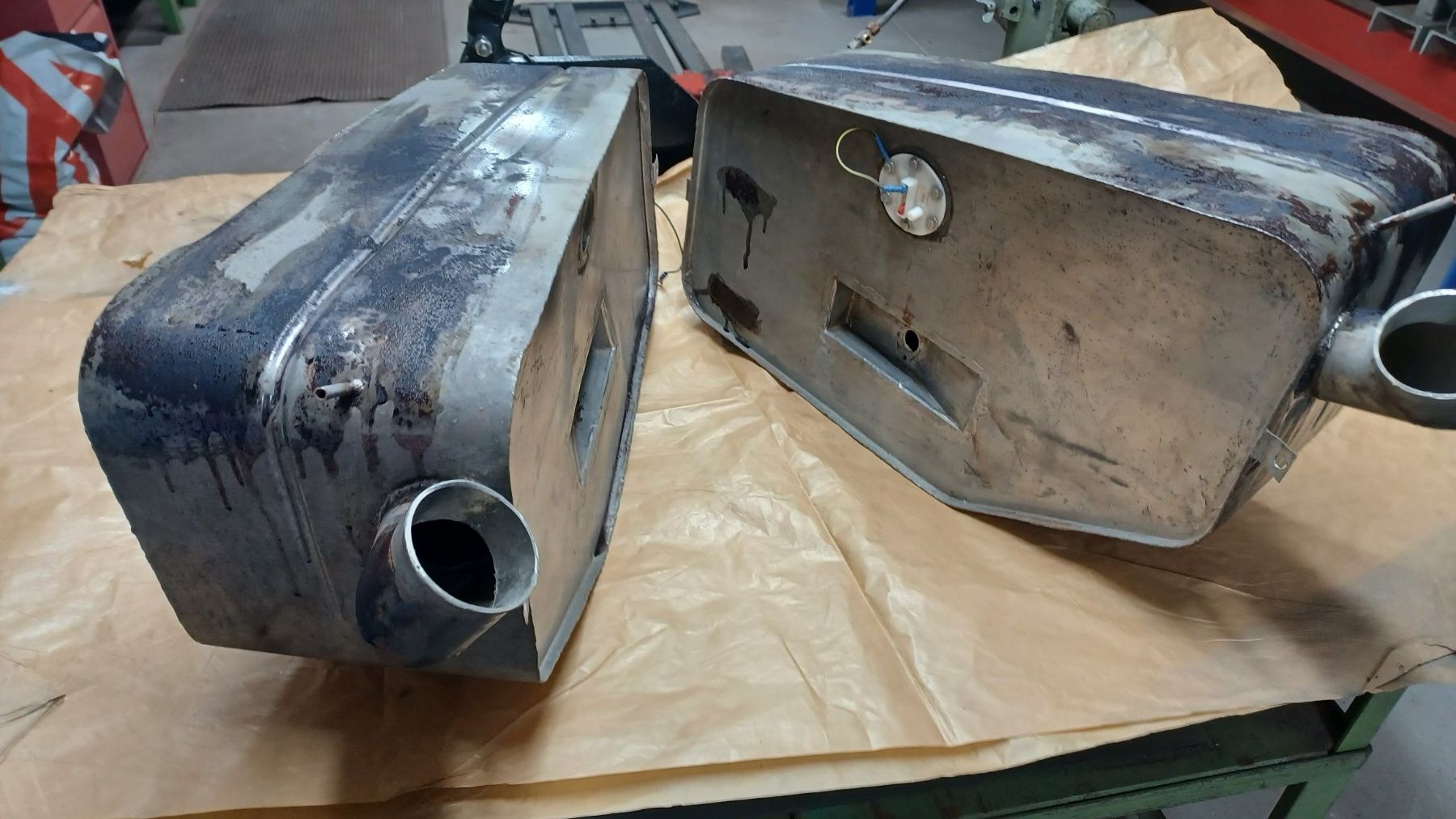 Accessori per altri veicoli: Aston Martin DB 5  Benzintank – Usato da Immensee venduto da bubi19