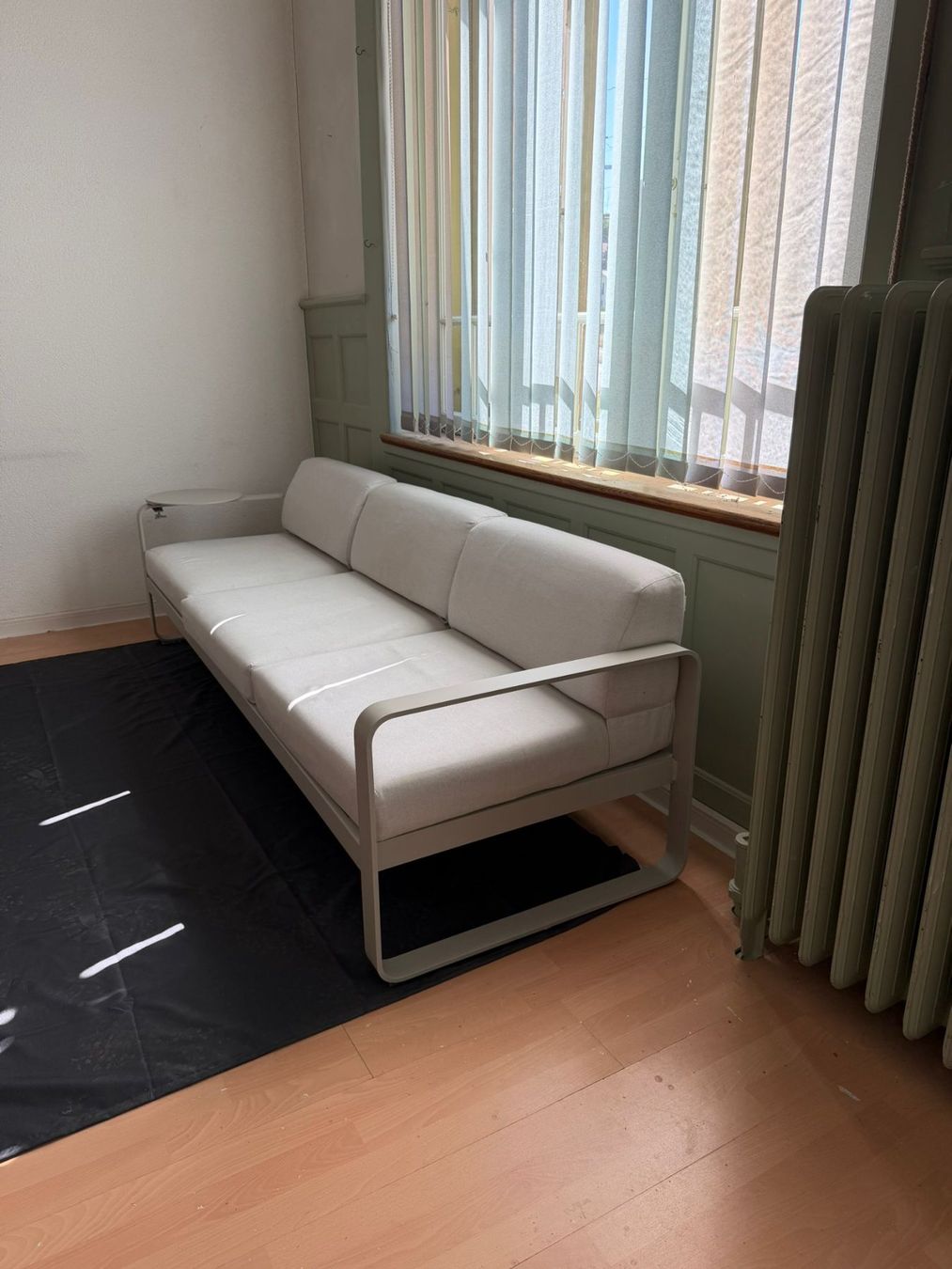 Fermob Sessel: FERMOB BELLEVIE - 3 SEATER SOFA - OFF WHITE – Gebraucht aus Givisiez von JUJU_1998 1
