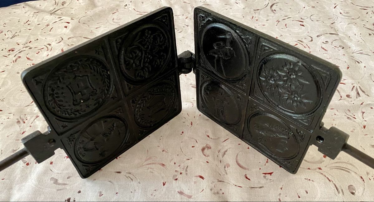 Teglie da forno: Brezeleisen antik  – Usato da Lüsslingen venduto da Elischa1 3