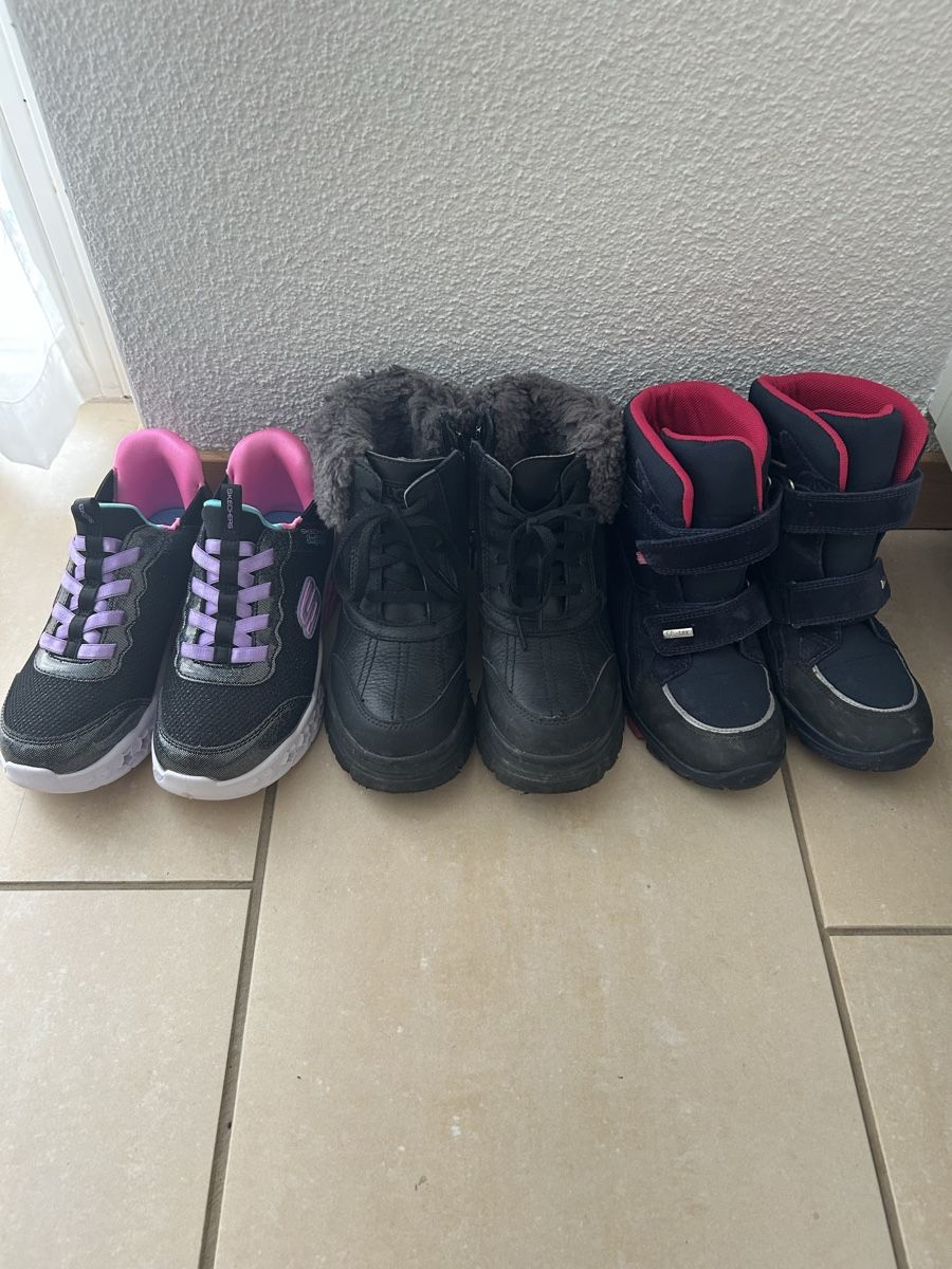 Elefanten Scarpe per ragazze: Schuhe Mädchen 3er Set Grösse 31+32  – Usato da Zürich venduto da Nutla