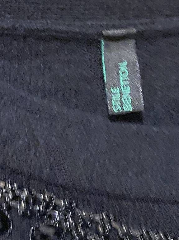 Benetton Vestiti: Benetton: Robe pull femme hiver noir taille S – Nuovo (secondo la descrizione) da Lausanne venduto da loi_8msc 1