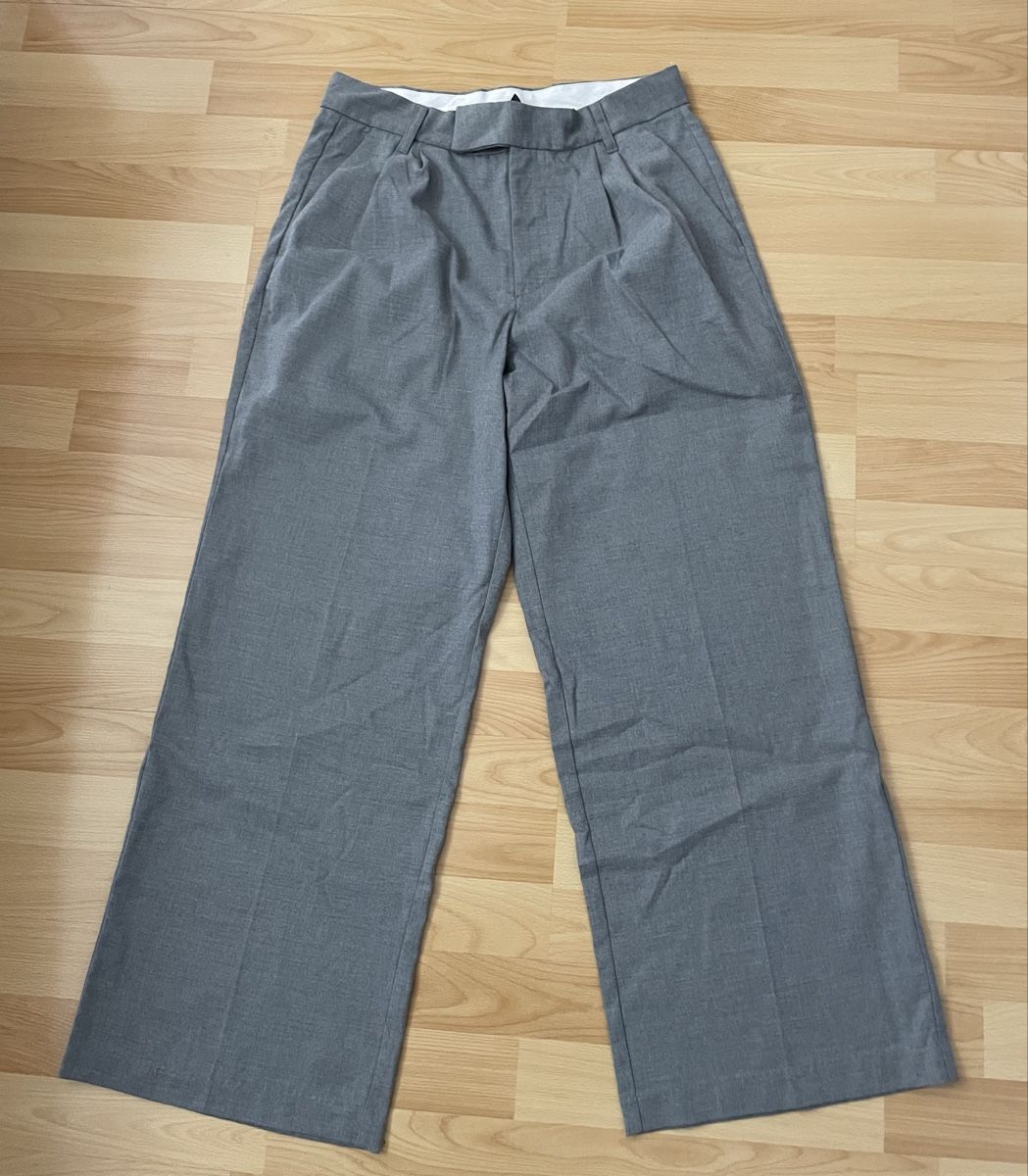 H&M Pantaloni: Pantalon habillé – Usato da Chemin venduto da nzr_s6sy 1