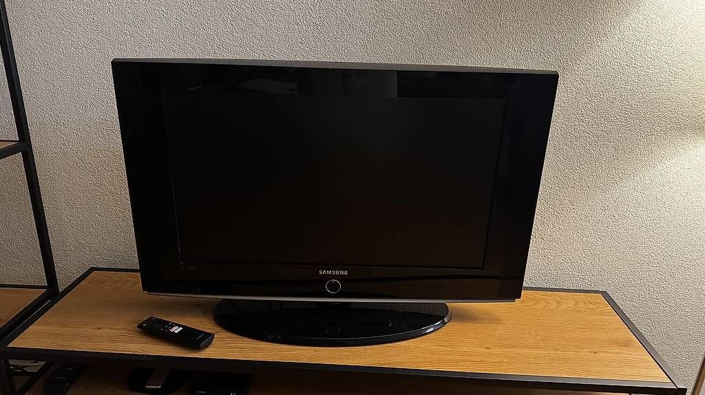 Fernseher: Samsung TV 26 Zoll – Gebraucht aus Basel von R__Mueller 2