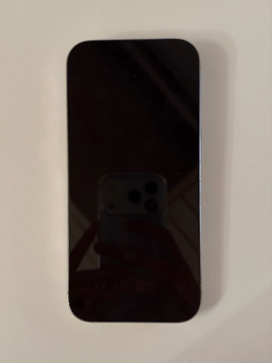 Apple Telefoni cellulari / Smartphones: Apple iPhone 16 Pro 128GB White Titanium – Usato da Zürich venduto da annina.n95t 1