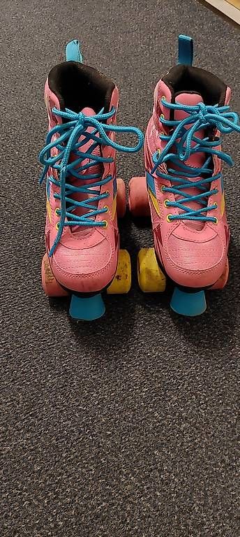 Patins à roul. & inline: Rollschuhe – D'occasion à Hellikon par maho10 1