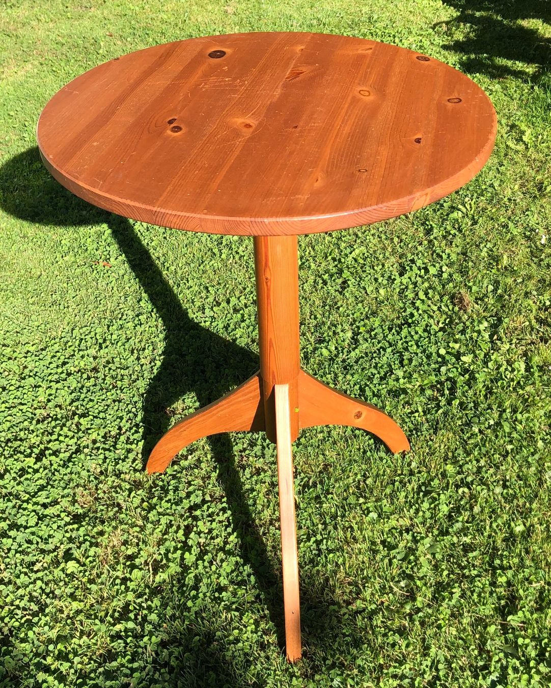 Tische: table d'appoint – Gebraucht aus Goldach von Ady49 1