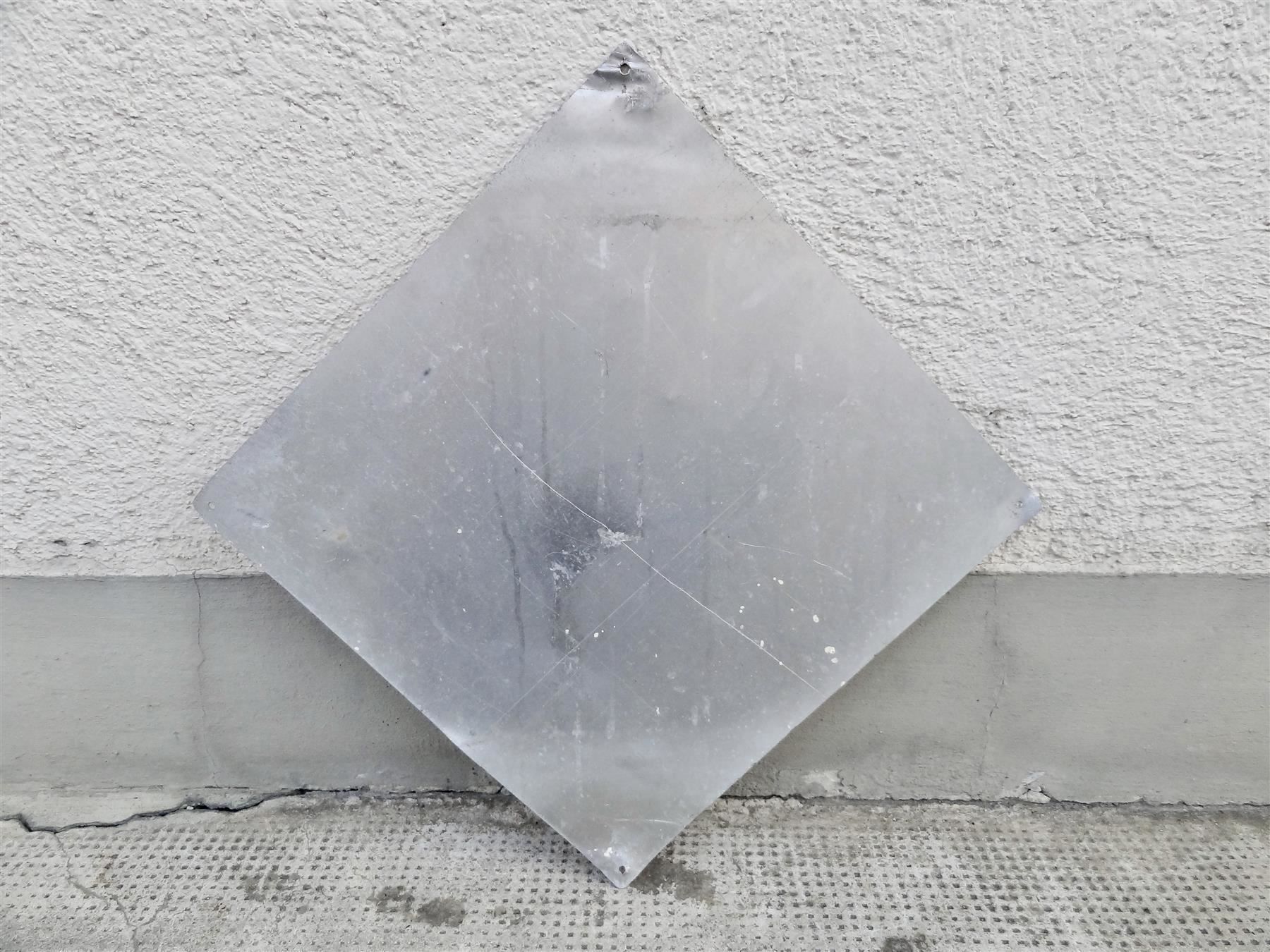 Insegne: TOLLES ALTES REKLAME BLECHSCHILD HERVA – Usato da Kerzers venduto da bottlesandboxes 1