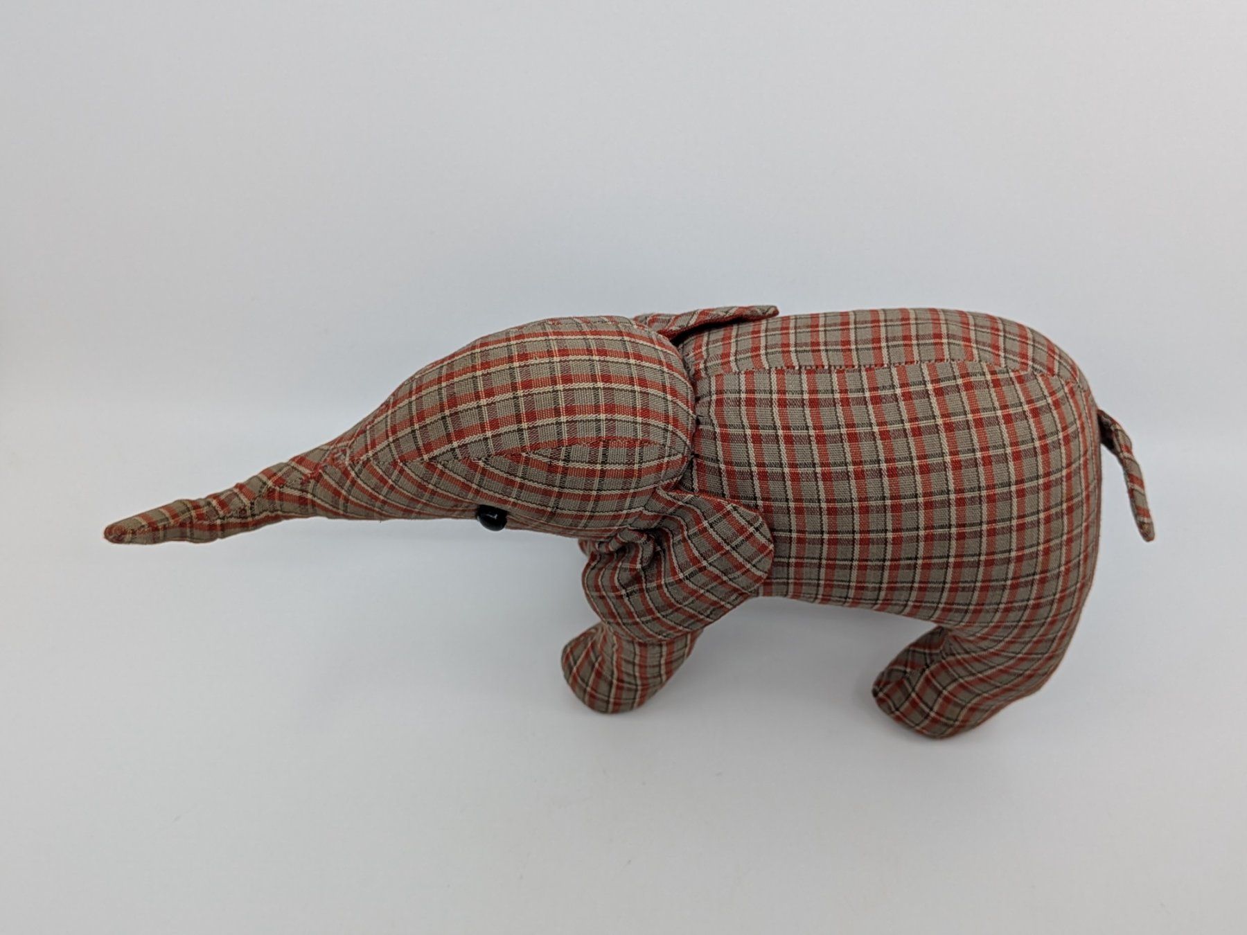 Spielzeuge: Stoff Elefant – Gebraucht aus Emmen von magelan 1