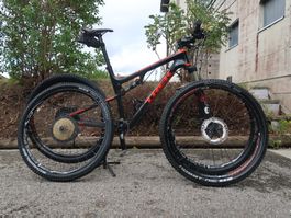 TREK Superfly (L) + 1x paire de roues 29p