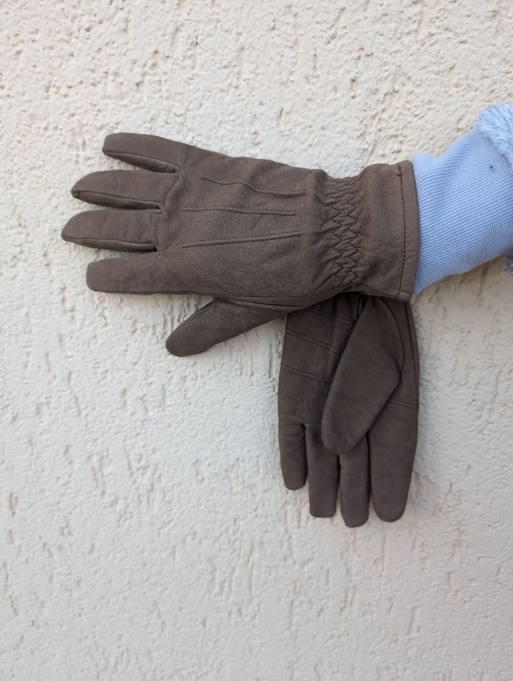 Guanti & manicotti: Warme Wildleder Handschuhe ca. Grösse 7 – Usato da Alberswil venduto da __colafroeschli__ 1