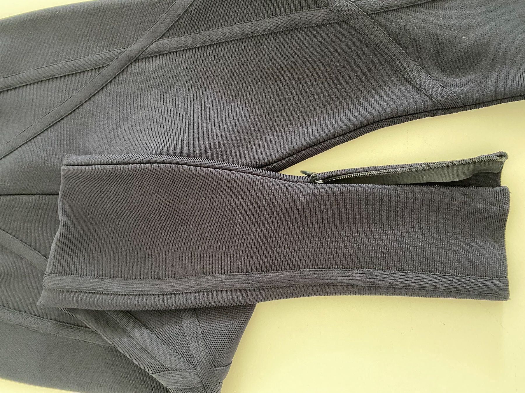 Pantalons: Herve Leger – Neuf (Voir description) à Uetikon am See par jan_bx6p 5