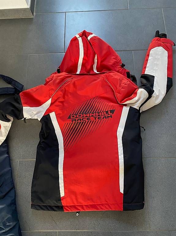 Giacche & Cappotti: Ski-Jacke Grösse 164 mit Hosen – Usato da Triengen venduto da Flower33 3