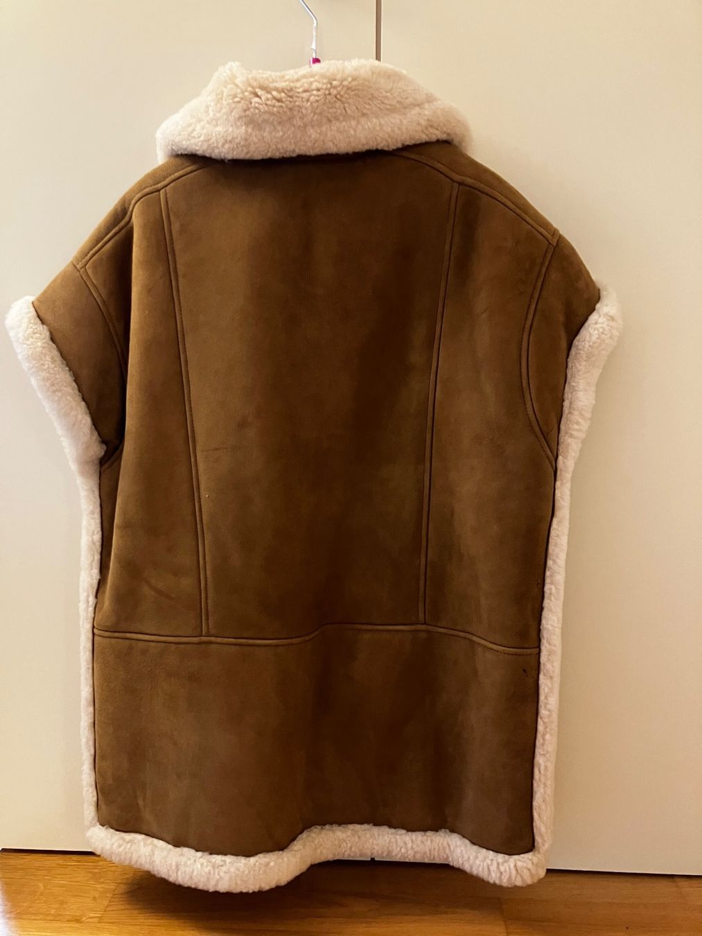 Sandro Gilets & Westen: Sandro Shearling Vest – Neu (gemäss Beschreibung) aus Zürich von mel_wc6v 4