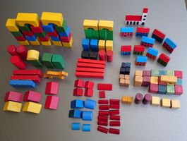 Holzbauklötze + Häuser Total 124 Teile