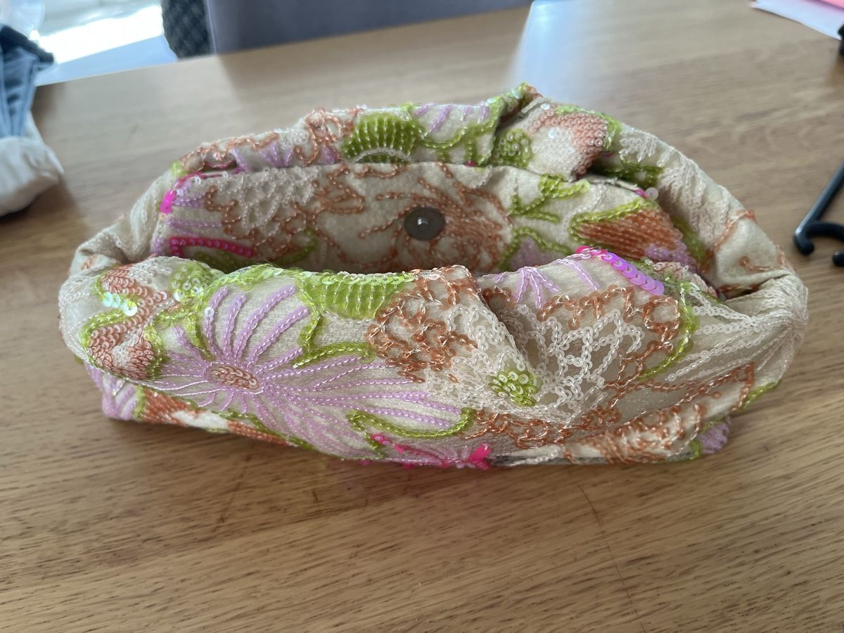 Borse da donna: Handtasche Clutch mit Pailetten, neu – Nuovo (secondo la descrizione) da Freienbach venduto da NauerBrigitte