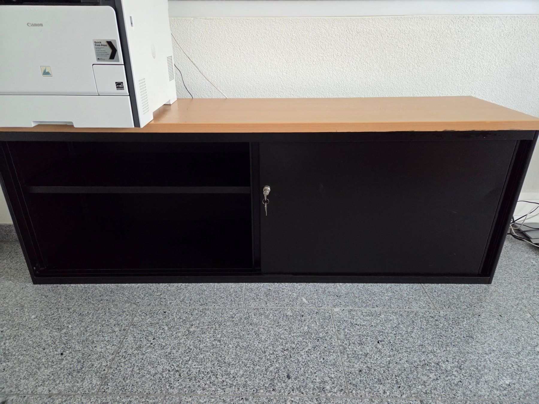 Vitra Cassettiere: Vitra Büro Sideboard – Usato da Wollerau venduto da LidijaH
