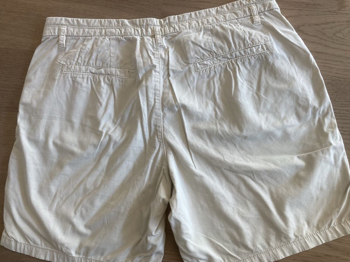 Pantaloni: Shorts von Esprit, hellbeige, Grösse 40 – Usato da Glattpark(Opfikon) venduto da koro23 1