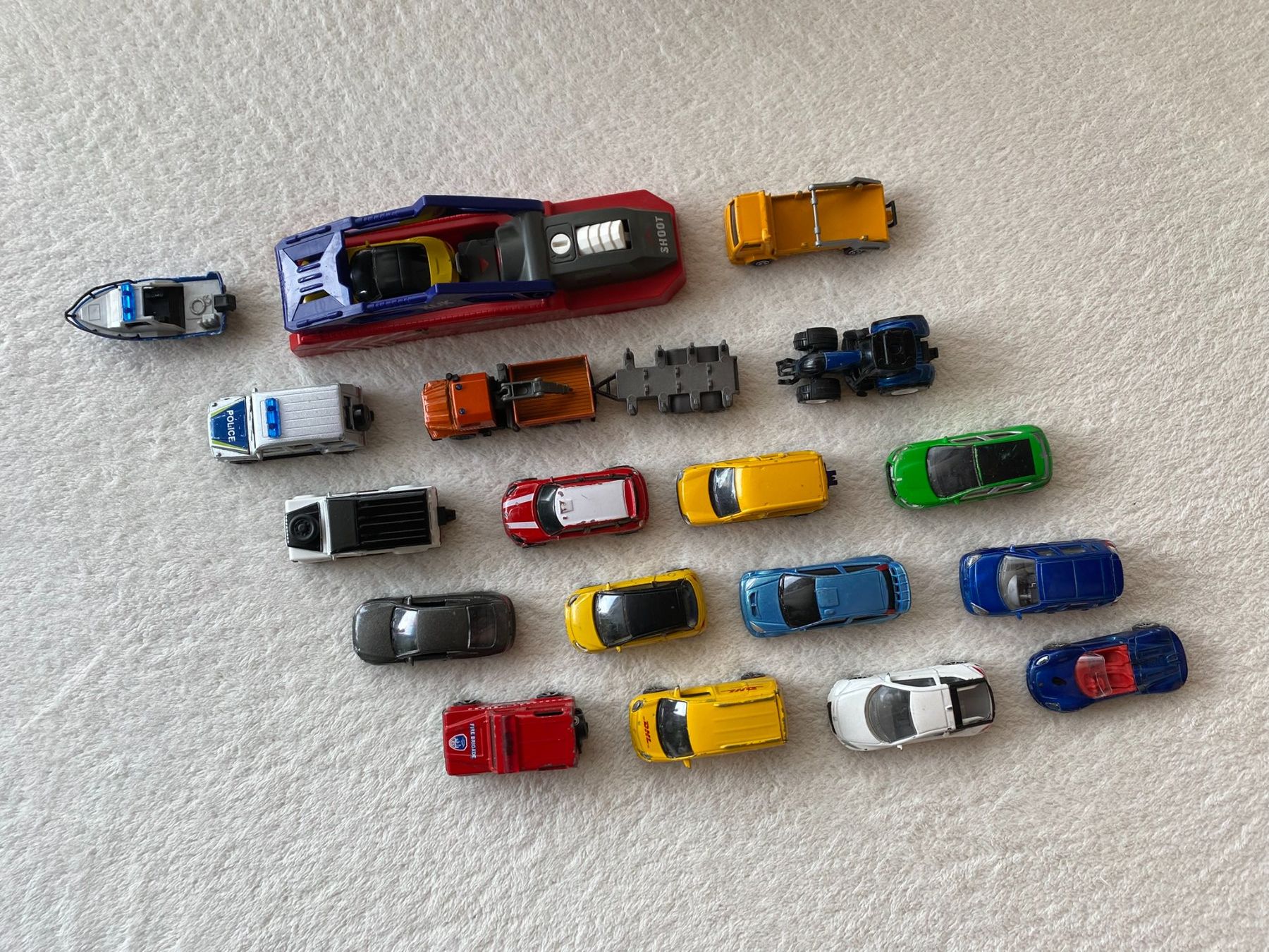 Majorette Spielzeuge: Majorette Spielzeugautos + Katapult Konvolut – Gebraucht aus Spiez von Mlandcruiser 6