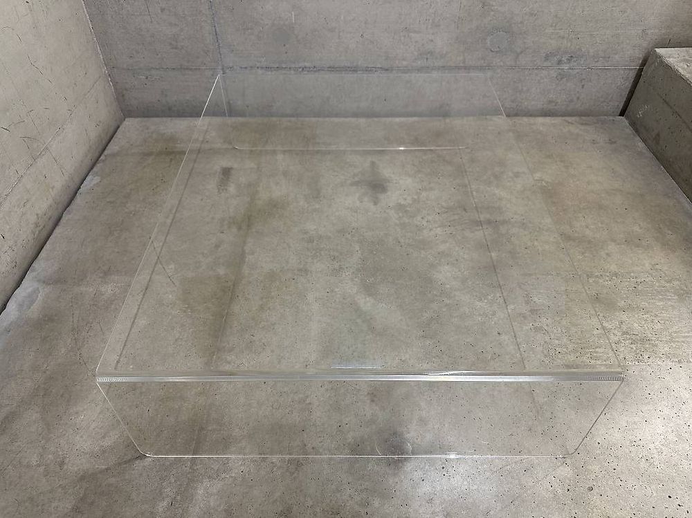 Altro per Ottica: Kleiner Plexiglas Couchtisch – Usato da Au ZH venduto da Xtal 3