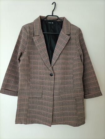 Karierter Blazer in Grösse M, NEU!
