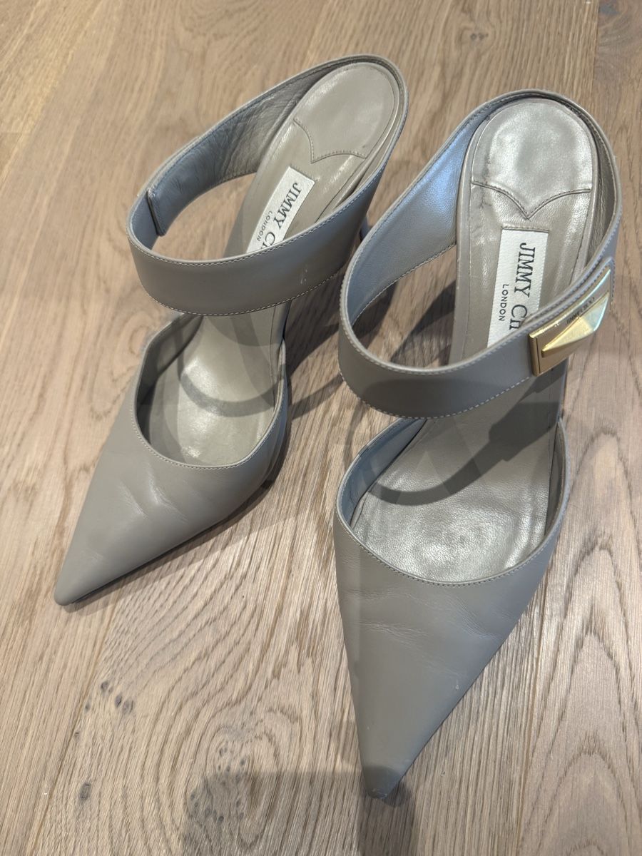 Jimmy Choo Damenschuhe: Jimmy Choo 41 neuwertig – Gebraucht aus Meilen von Dievondort