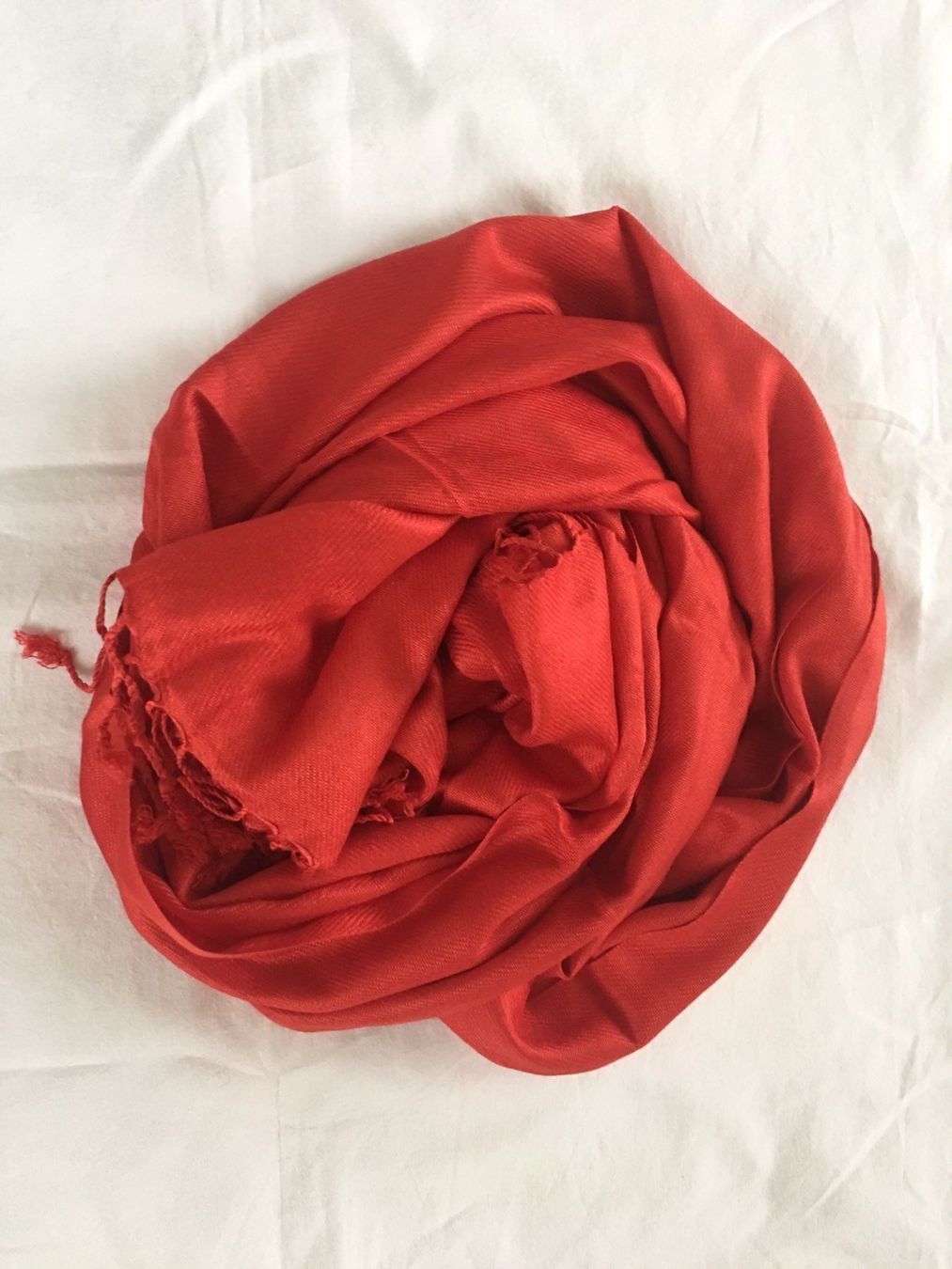 Foulard & Sciarpe: PASHMINA SCHAL ROT- TRENDFARBE FRÜHLING 2026 – Nuovo (secondo la descrizione) da Honau venduto da sainj