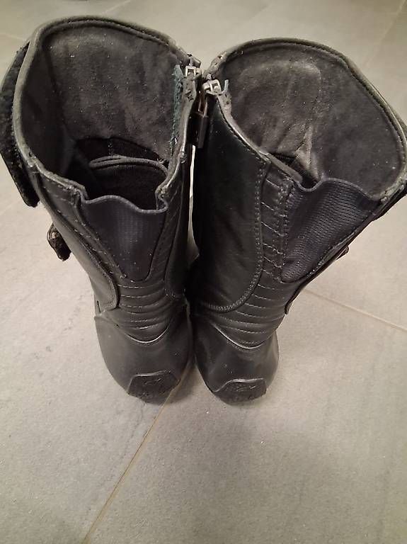 Chaussures femmes: Damen Motorrad-Stiefel – D'occasion à Horgen par cla_bv5q