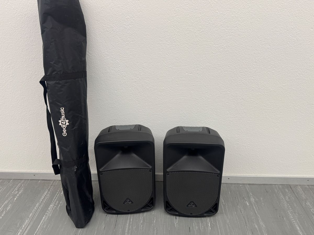Behringer Haut-parleurs: Lautsprecher mit Stativ Set Behringer – D'occasion à Rapperswil SG par Nida.h