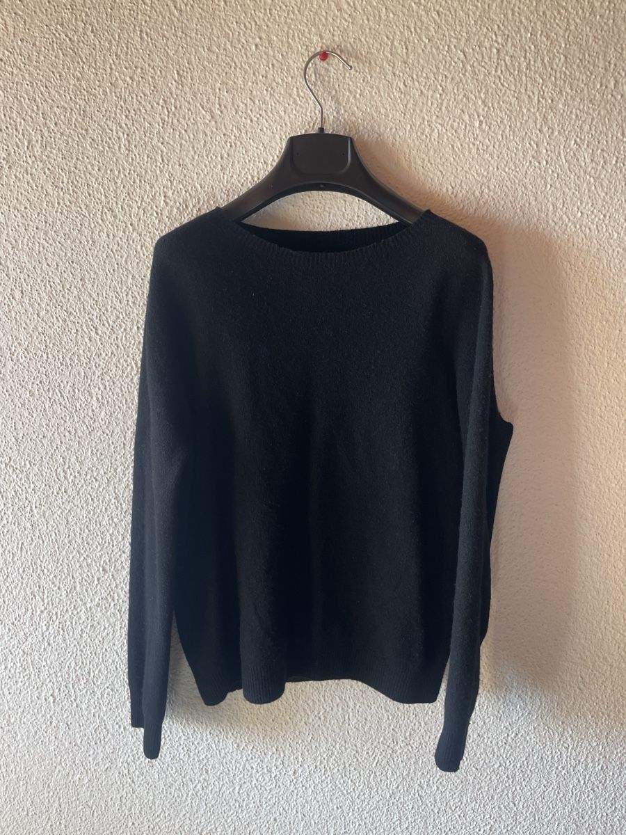 Pullover & Sweatshirts: Schwarzer Pullover – Gebraucht aus Hausen am Albis von Kleiderschrank.Elena