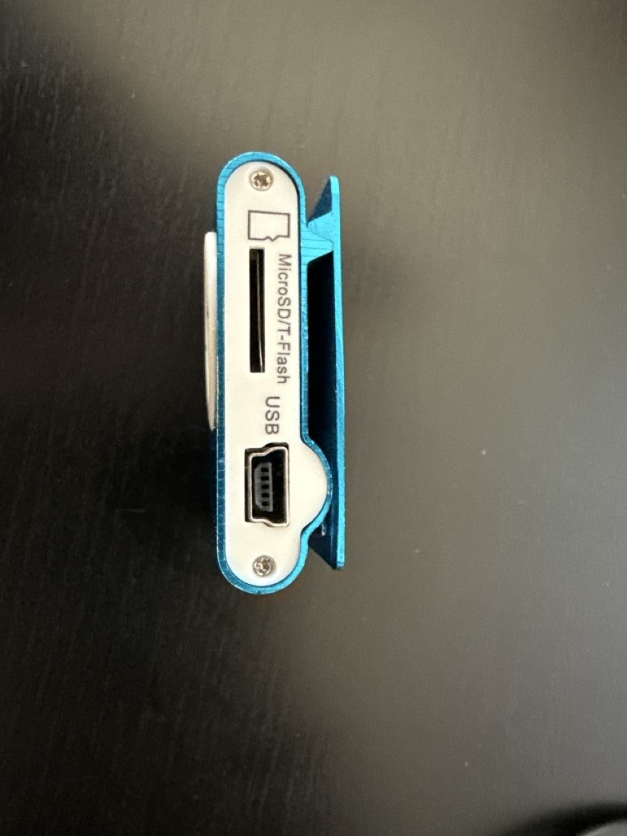 Lecteur media portable: MP3 Player blau – D'occasion à Bassersdorf par dangadang 1