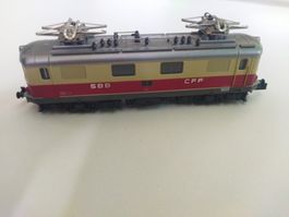 E-Lok Re 4/4 I "TEE" der SBB von Hobbytrain N, Fabrikneu