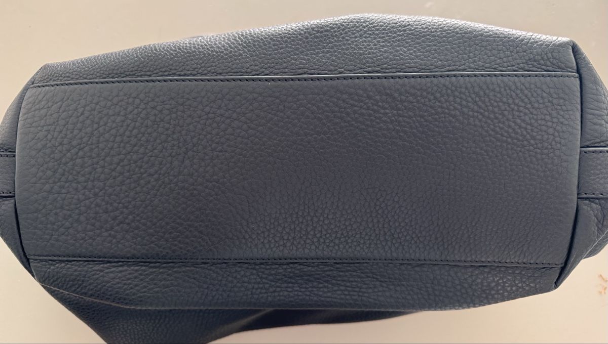 Givenchy Sacs femmes: Givenchy Nightingale Medium Handtasche Schwarz Leder – D'occasion à Uetikon am See par ste_xq7b 4