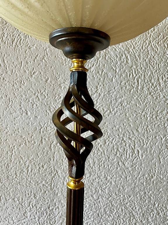 Lampade: Ständerlampe Eisen und Glas – Usato da Hinwil venduto da vibi55 1