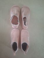 2 paires pantoufles roses T30 bon état