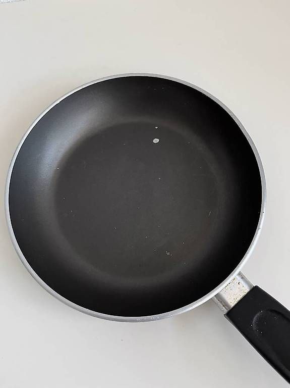 Pfannen: Petite poêle – Gebraucht aus Neuchâtel von elvira012 2
