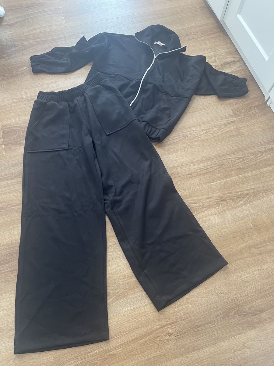 Completi & Tailleur: Schwarzer Trainingsanzug, Zweiteiler, Gr XL – Nuovo (secondo la descrizione) da Bassersdorf venduto da Sandy456 1