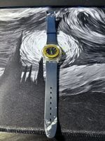 Montre Swatch Gris & Jaune Bon État 🕰️ Vente D'Ét