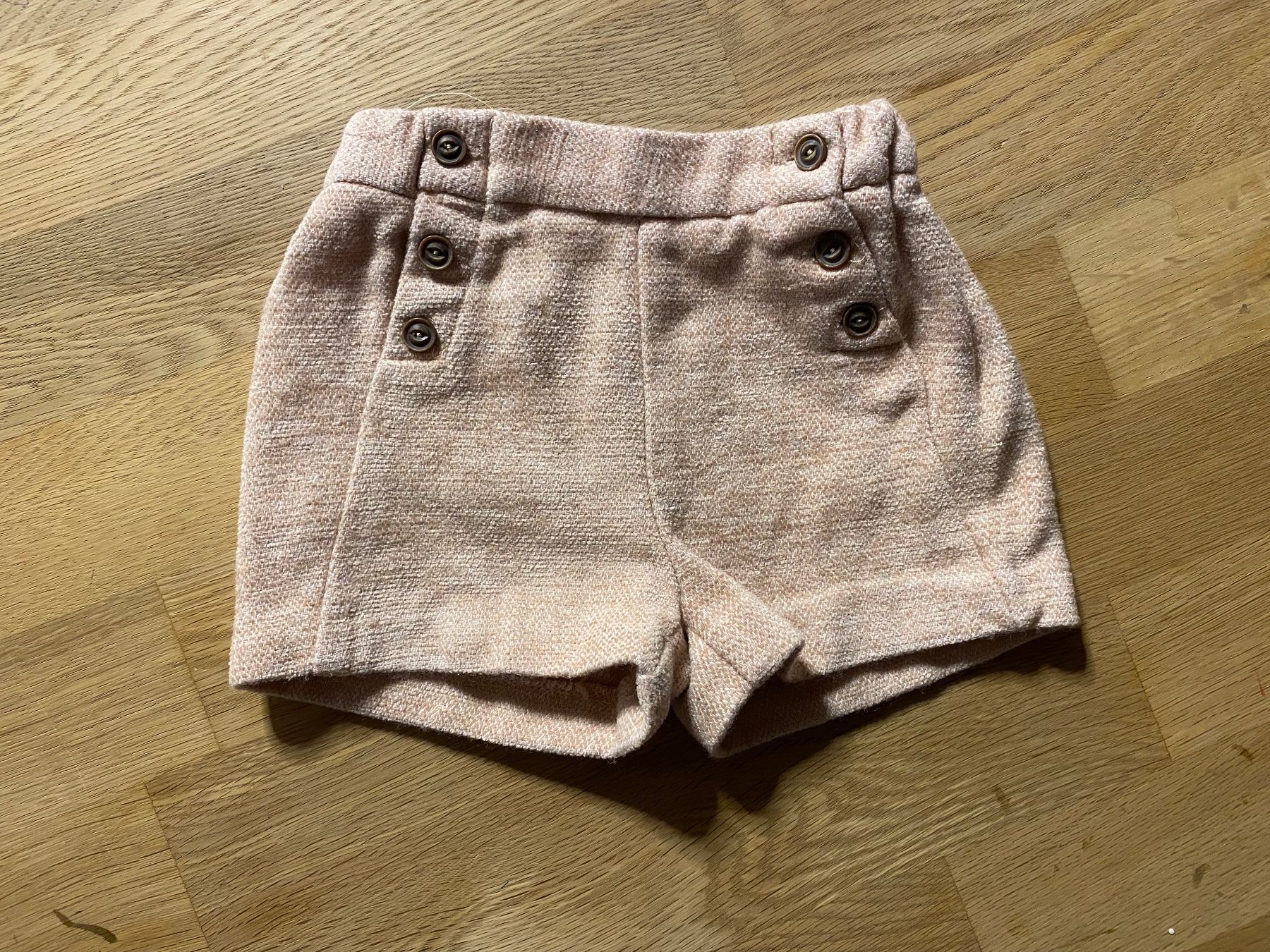 Pantaloni: kurze Hose Gr. 80 (211) – Usato da Vilters venduto da Zwaergli13