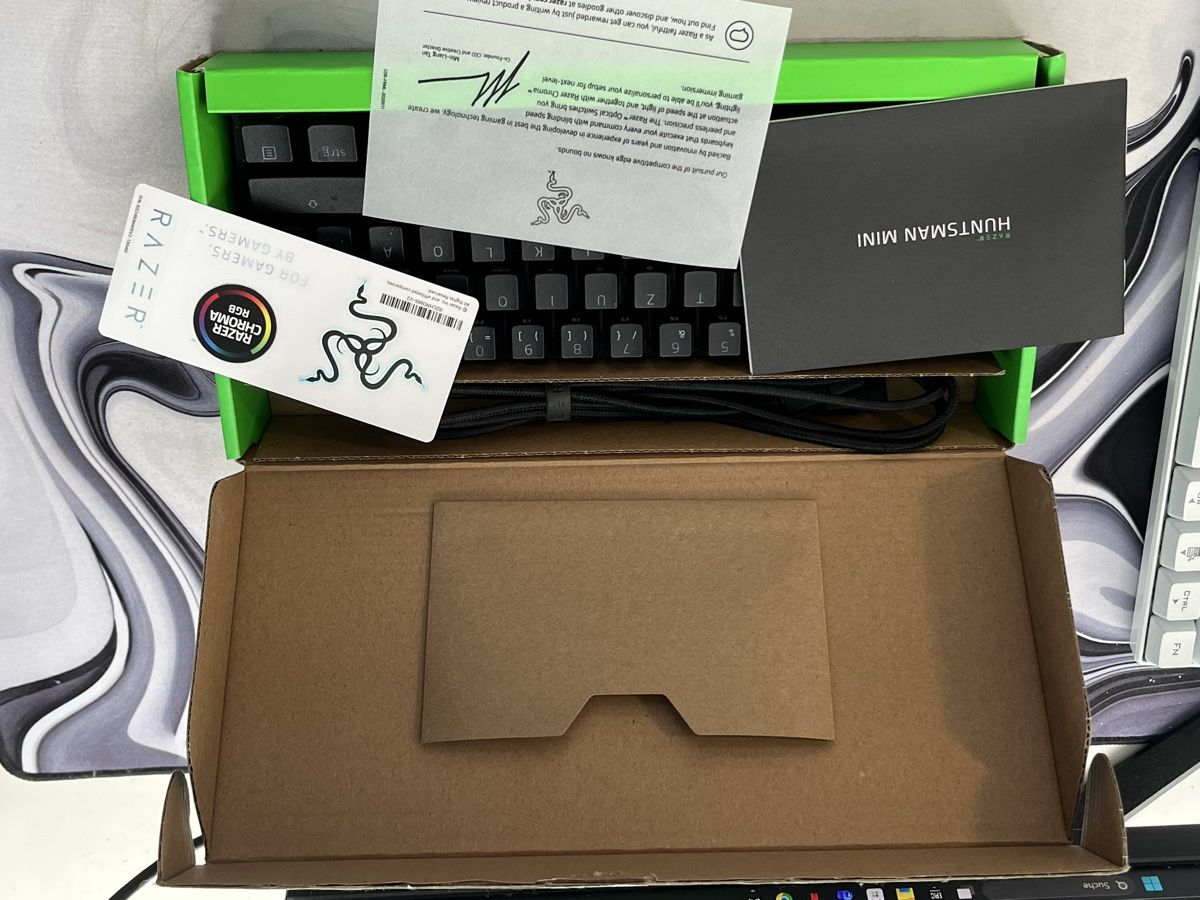 Razer Tastiere: Hundsman mini purple switches – Usato da Muntelier venduto da estavayer01 4