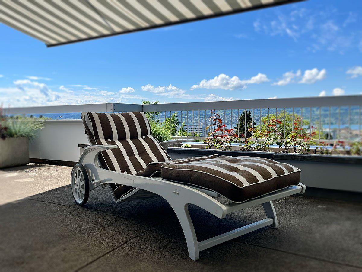 Liegen & Liegestühle: Gartenmöbel / Rollliege – Gebraucht aus Zürich von hei_8k5g
